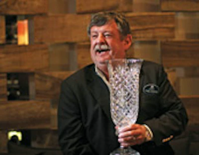 photo of Tommy Johnson winning APSP award