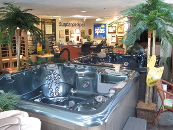 photo of New England Spas showroom