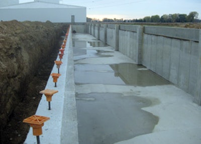 photo of 200-foot vinyl liner project