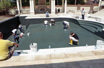 image of class presentation on use of color in aquatic design