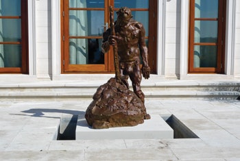 image of bronze sculpture