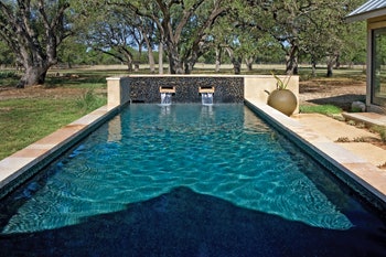 image of pool by Land Design (Boerne, TX)