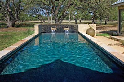 image of pool by Land Design (Boerne, TX)