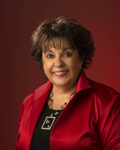 photo of Deborah Phelps