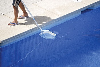 photo of pool skimmer