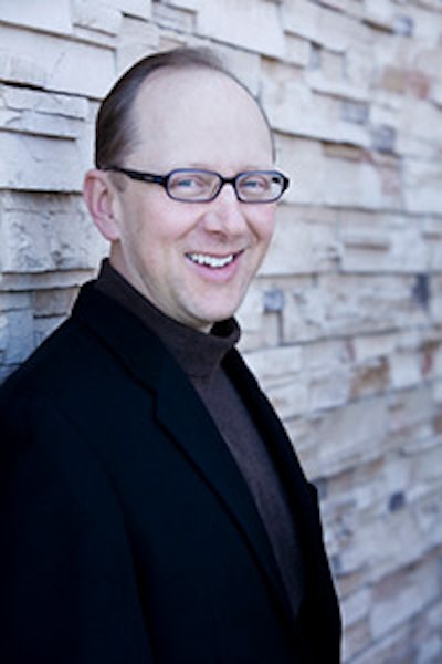 photo of Tom Lachocki
