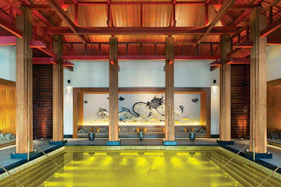 photo of the Golden Energy Pool