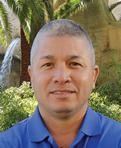 2011 Gil Serrano 04 817 Sm