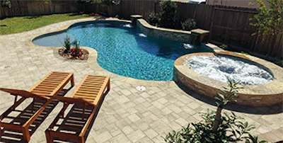 This spool includes an attached spa, which helps accelerate heat-up time while leaving the rest of the spool available for a cool dip, as is true of most any pool/spa combo.
