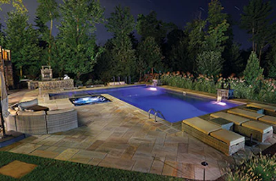 Category: Vinyl–Lined, Geometric By: Concord Pools and Spas, Latham, N.Y.