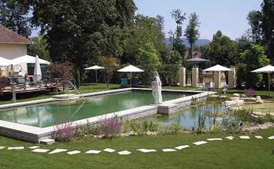 4 Y 719 Aq France Chateaude Germigney001 Sm