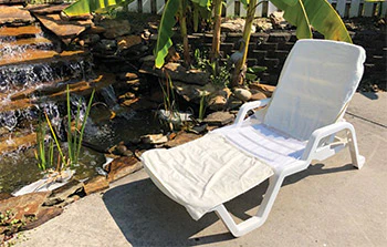 4 C 220 Aq Bdry Towel Sm