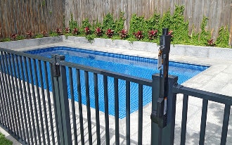 Pool Gate With Latch And Hinge