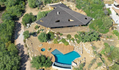 Category: FREEFORM By: Diffazur Piscines, Saint-Laurent-Du-Var, Alpes-Maritimes
