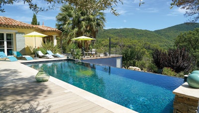 Category: POOL RENOVATIONS By: Diffazur Piscines, Saint-Laurent-Du-Var, Alpes-Maritimes
