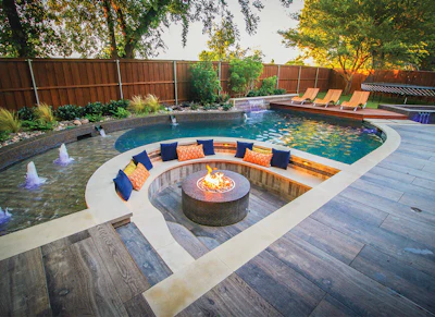 Category: FREEFORM By: Southernwind Pools, McKinney, Texas