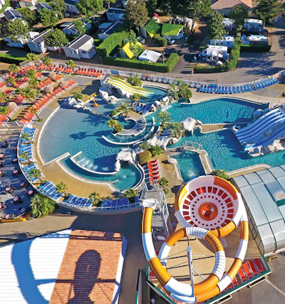 Category: Recreation/Leisure Pools By: DIFFAZUR PISCINES, Saint-Laurent-Du-Var, Alpes-Maritimes
