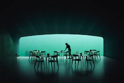 Underwater Restaurant6