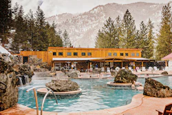 1 G 1122 Aq Waterfront Hot Springs Winter Choice Lg