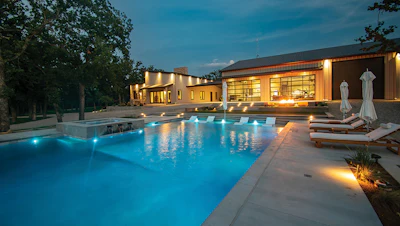 Category: TRADITIONAL By: Claffey Pools, Southlake, Texas
