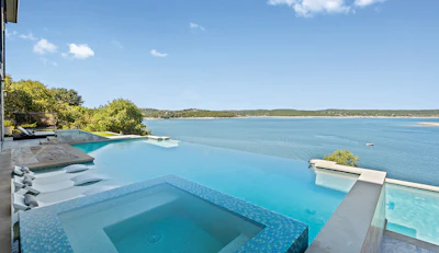 Category: POOLS WITH A VANISHING EDGE By: Cascade Custom Pools, Austin, Texas
