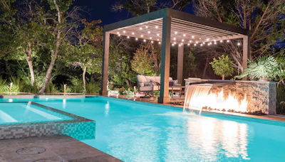 Category: GEOMETRIC By: California Pools of Austin, Dripping Springs, Texas