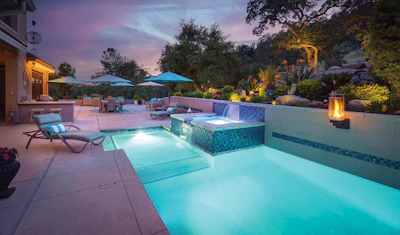 Category: GEOMETRIC By: Dal Pino Quality Pools, Auburn, Calif.