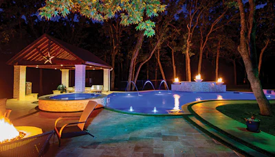 Category: FREEFORM By: Claffey Pools, Southlake, Texas