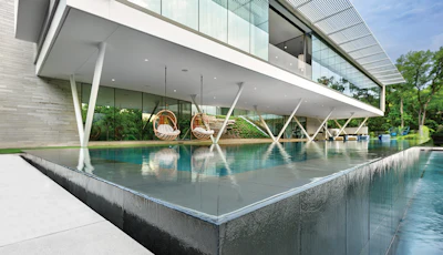 Category: POOLS WITH A VANISHING EDGE | By: AquaTerra Outdoors, Carrollton, Texas