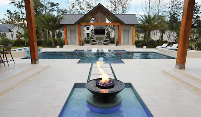 Category: Geometric | By Aquarius Pools, Mandeville, La.