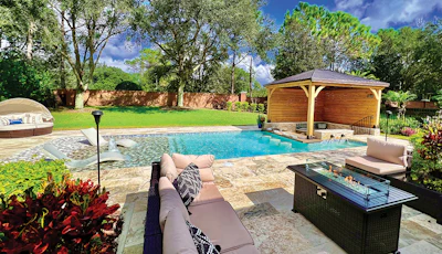 Category: Geometric | By Baldree Pools, Marianna, Fla.