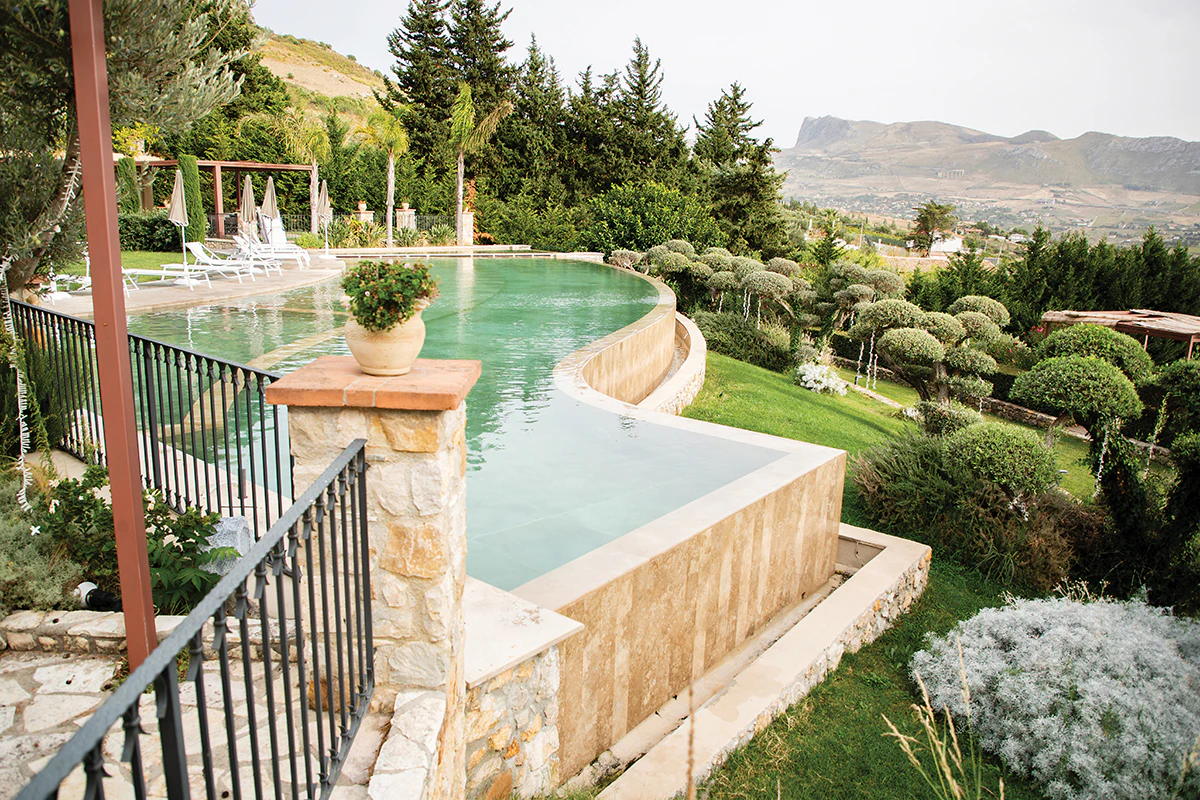 The Innovative Elegance of Italian Pool Design | AQUA Magazine