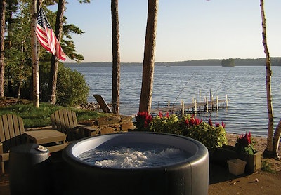 4 N 824 Aq F8 Softub By The Lake Lg