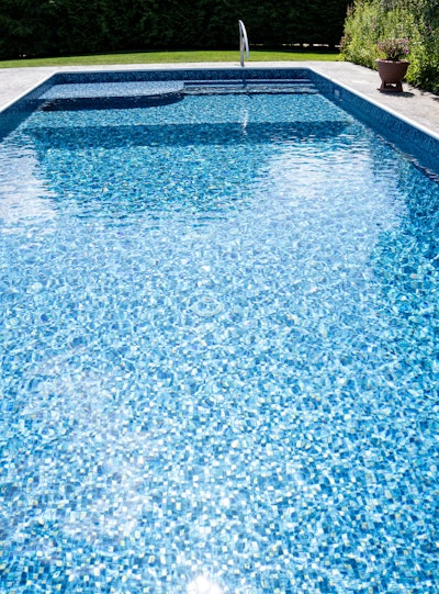 Poolsideby Cgt