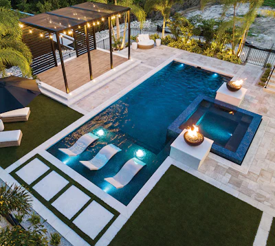 Category: Spas Built in Conjunction with Swimming Pools | By Ryan Hughes Design, Tampa, Fla.