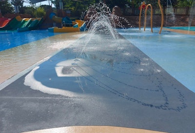 Renolit Splash Pad Decking Surface