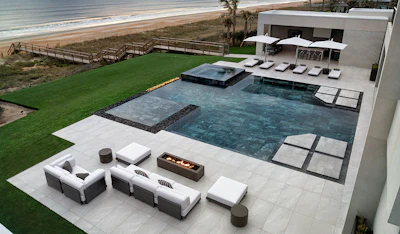 Category: Pools with a Vanishing Edge | By Joan Roca Master Pool Designs, Jacksonville, Fla.