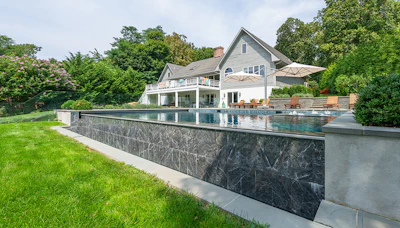 Category: Pools with a Vanishing Edge | By East End Pool King, North Fork, N.Y.