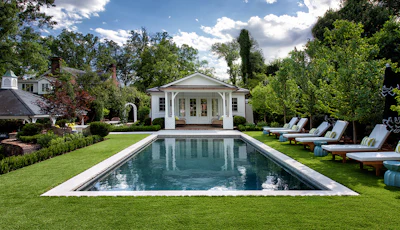 Category: Traditional | By Vue Custom Pools & Design, Greensboro, N.C.