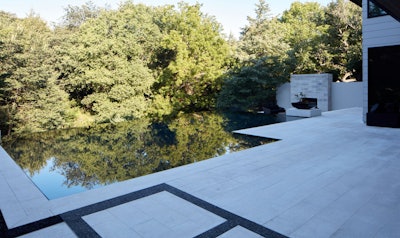 Category: Pools With a Vanishing Edge | By Elite Luxury Pools & Landscaping, Omaha, Neb.