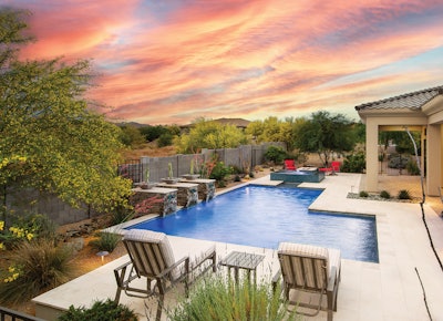 Category: Spas Built in Conjunction with Swimming Pools | By California Pools & Landscape, Chandler, Ariz.