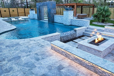 Category: Geometric | By St. John Pools, Rosharon, Texas