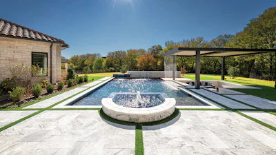 Category: Geometric | By Riverbend Sandler Pools, Plano, Texas
