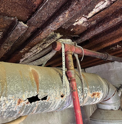 2 I 1124 Aq F2 Horror Files Lg