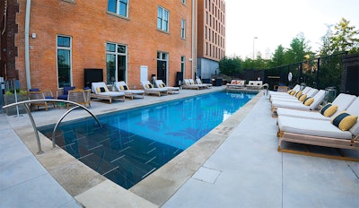 2 R 225 Aq F6 Picture23 Lg