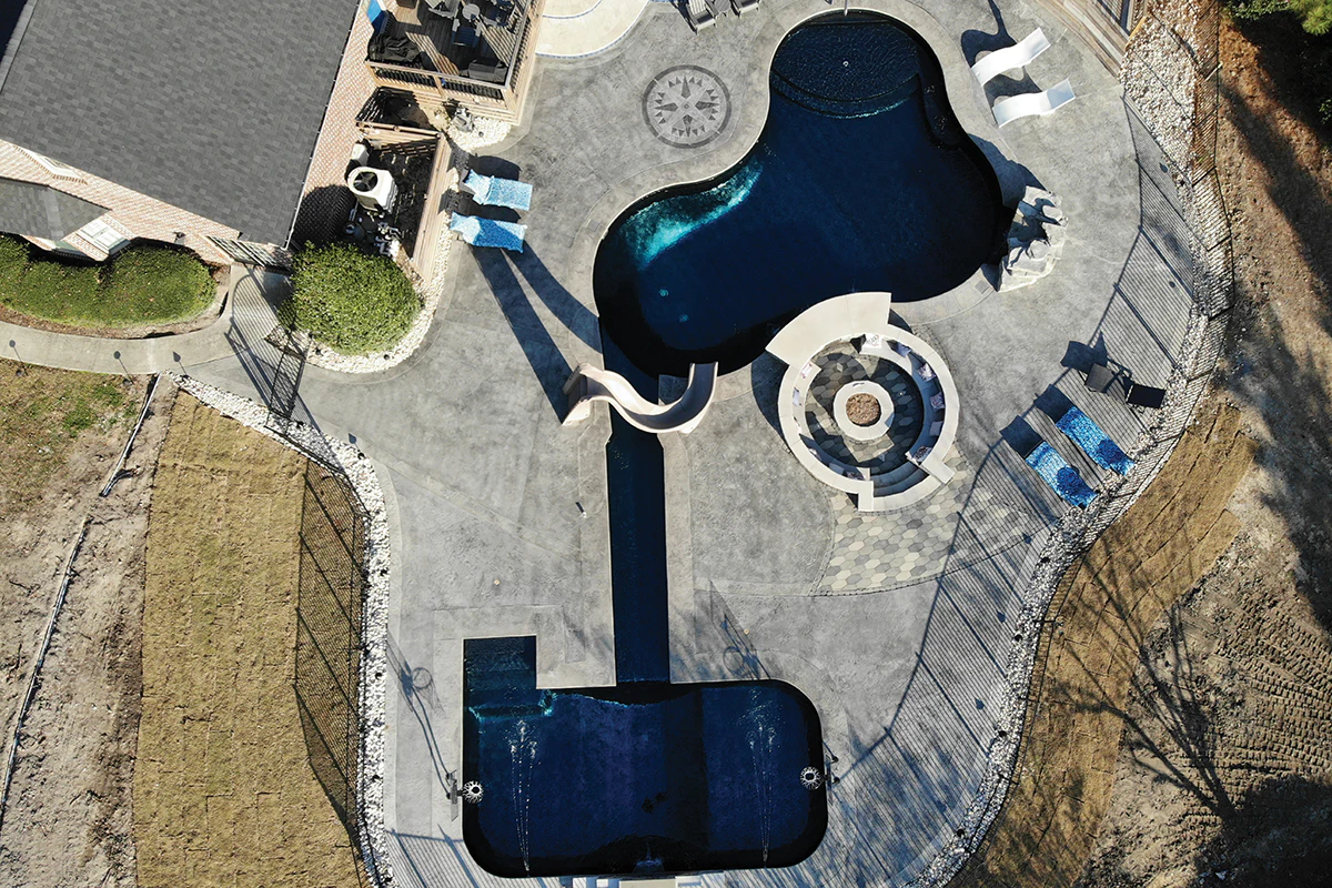 Pushing the Vinyl-Liner Envelope | AQUA Magazine