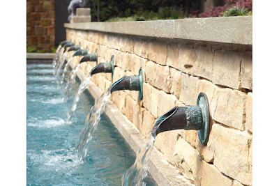 3 E 623 Aq Pf Outdoor Living Fountain People Lg