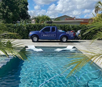 1 H 725 Aq Sc Less Is More Poolside1 Lg