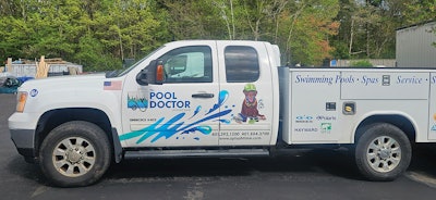 2 S 725 Aq Sc For The Dog Lovers Pool Doctor2 Lg