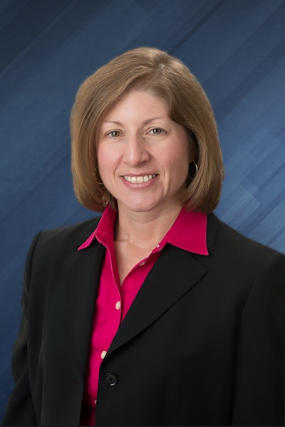 Jennifer Wolfenbarger 2025 Headshot